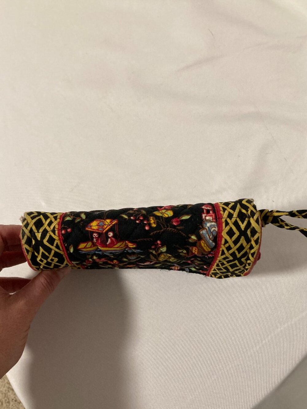 Vera Bradley Tri-Fold Clutch/Wallet "Ming" Print Retired Colorway - Picture 2 of 10